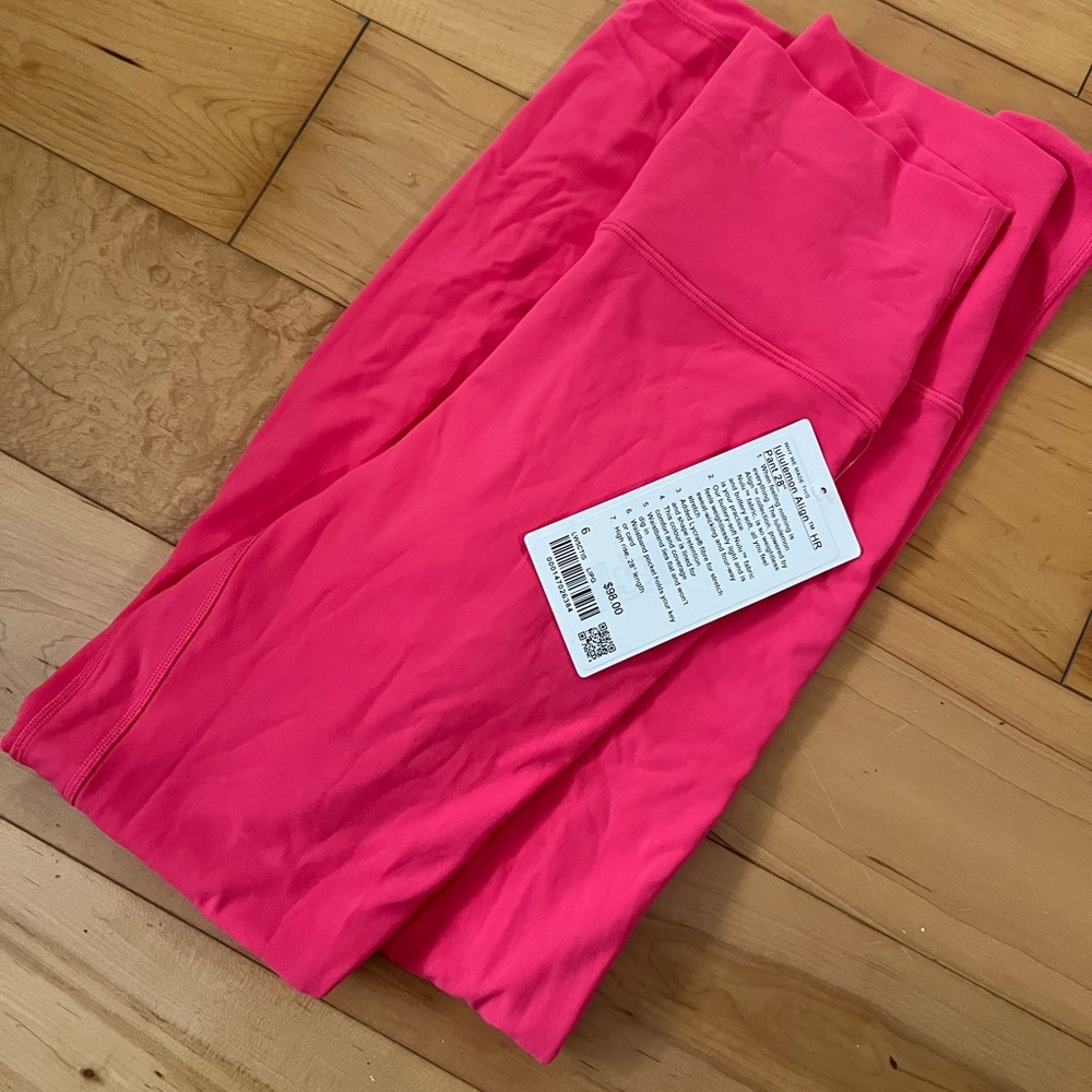 NWT Lululemon 28” Align HR Size 6 - Lipgloss